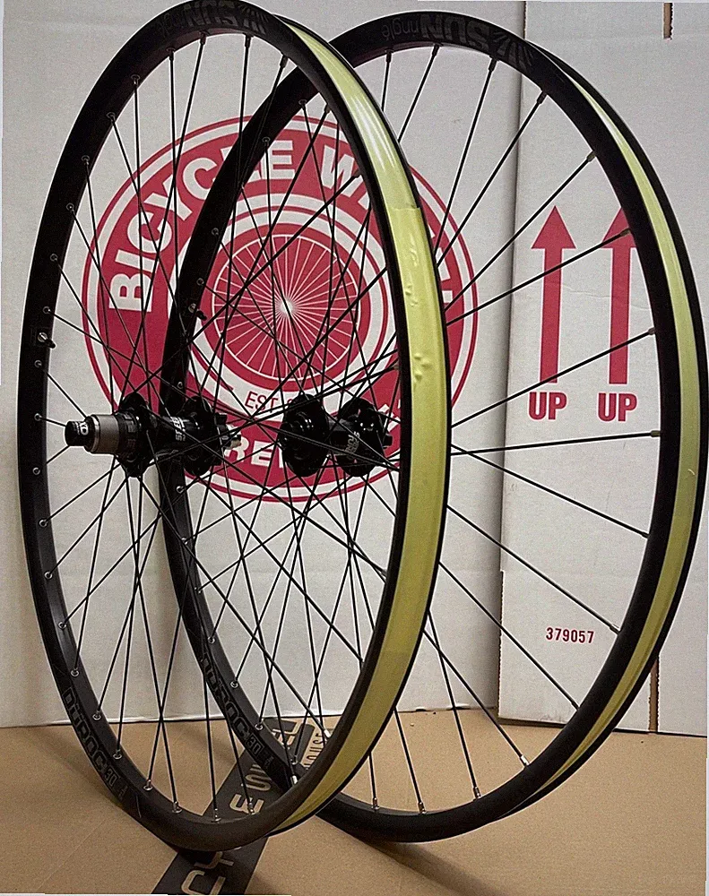 Sun Duroc 30 29er MTB / Hybrid Bicycle 6 bolt Disc Brake 15-142mm XD Wheel Set